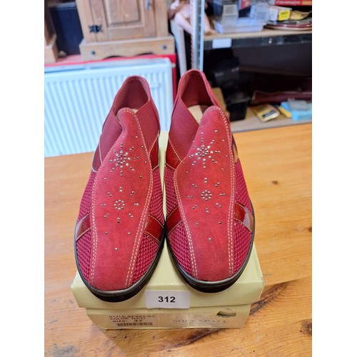 312 - Brand New In The Box Red Ladies Shoes Size UK 5