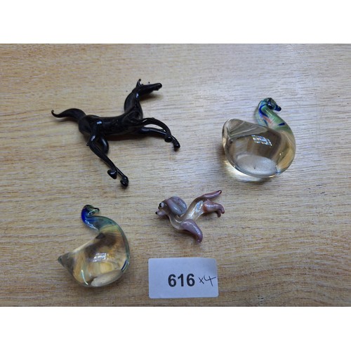 616 - Glass Miniatures x4 To Include a Horse, A Dog and 2 Ducks