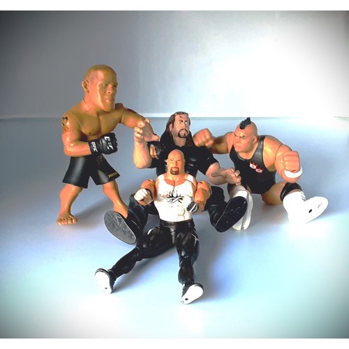 627 - 4 x WWE Wrestling Figures