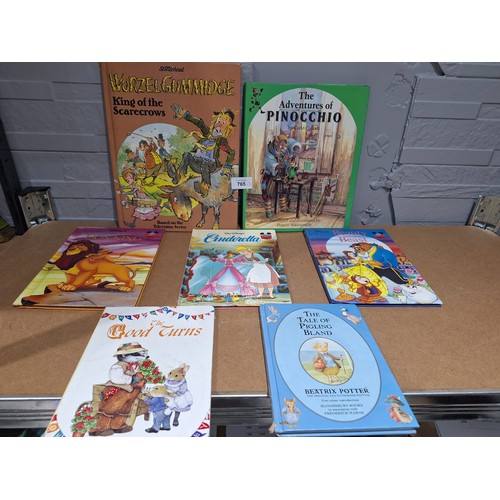 765 - Vintage/Collectable Books To Include Pinnochio, Disney, Worzal Gummage Etc In
Good Condition