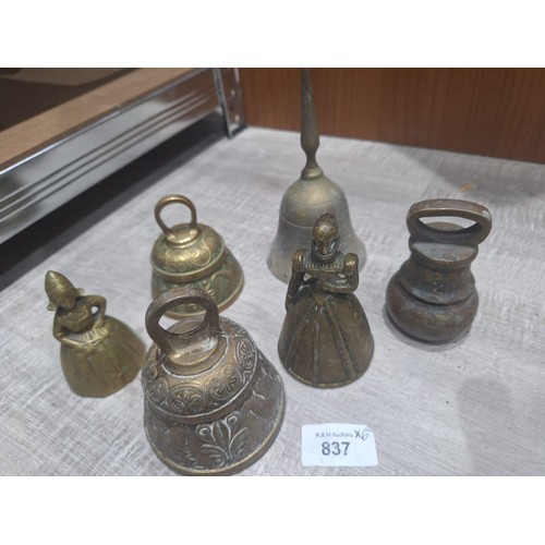 837 - Vintage/Antique Brass Bells x6 (Heavy)