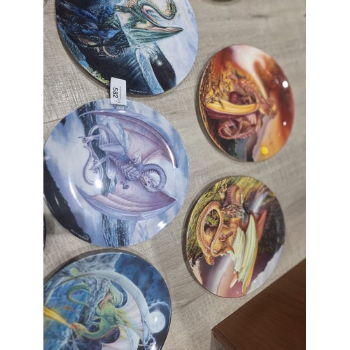 582 - Dragon plates x9