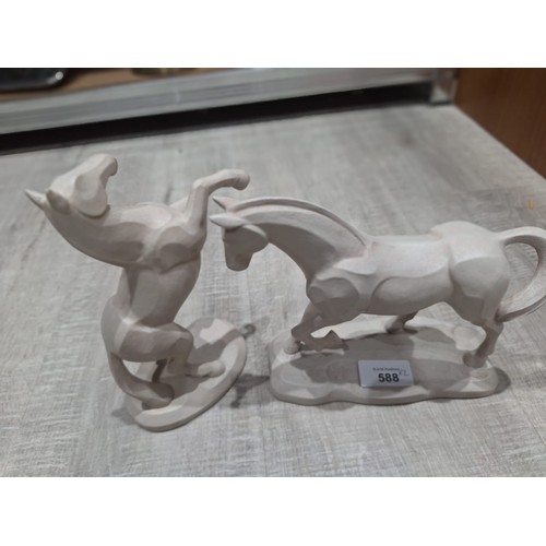 588 - Pair of enesco parastone horses 1 rearing