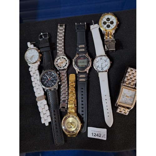 1242 - Fashion and Vintage Watches x8 To Include Gucci, Michael Kors, Zeon, Etc