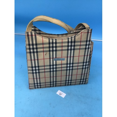 81 - Burberry Bag With a Blue Label (not authenticated)