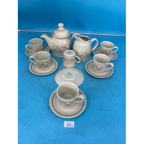 228 - Royal Doulton Florinda Tea Set x14 Pieces