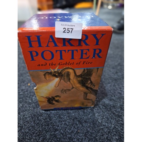 257 - Harry Potter Book Set In a Case x4