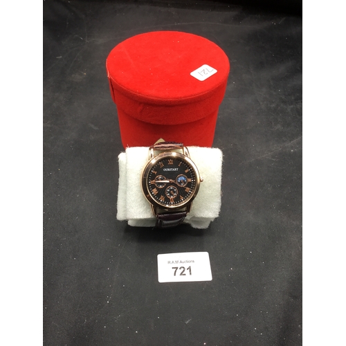 721 - Men’s Brown Strap Watch