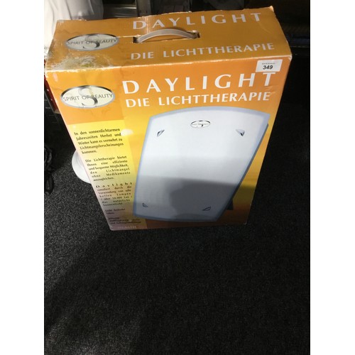 349 - Boxed spirit of beauty daylight therapy w/c