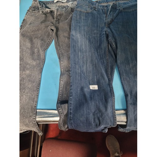 288 - Vintage Levi's x2 30