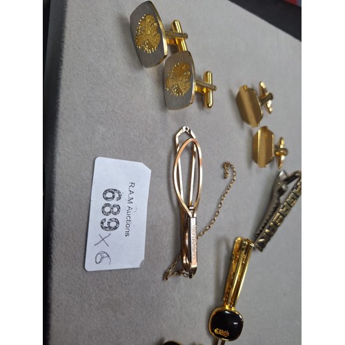 689 - Tie Pins and Cufflinks x6 To Include Crested