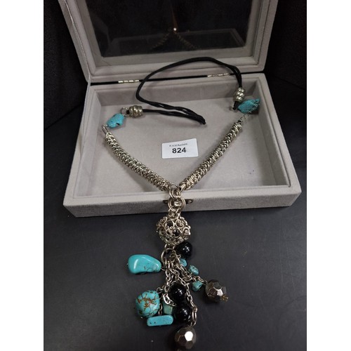 824 - Vintage Silver and Turquoise Stoned Necklace