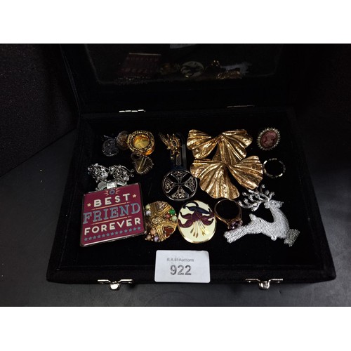 922 - Pad of Fashion and Vintage Jewellery To Include Brooches, Earrings, Rings and Pendants