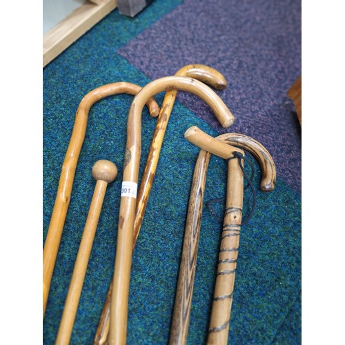 301 - Group of vintage wood + bamboo sticks x 6