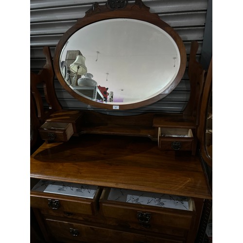 85 - Antique Dressing Table With a 3 Mirrored Top In Lovely Condition