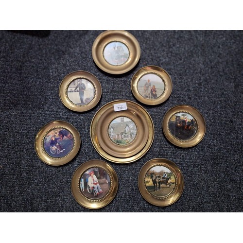 730 - Vintage/Retro Brass and Copper Photo Display Plates x9