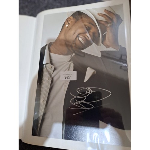 927 - Hand Signed Picture of Usher With Certificate of Authenticity