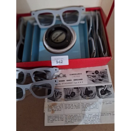 942 - Vintage 3D Spectacles in a Box 6 Pairs Leaflet and Lense