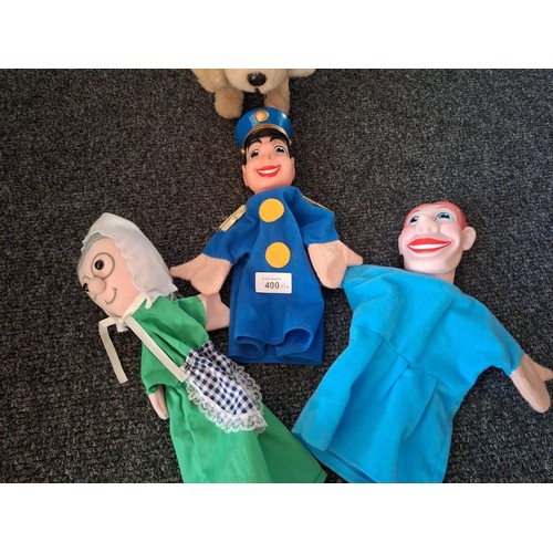 490 - Hand Puppets x3 and a Remote Battery Operated Dog