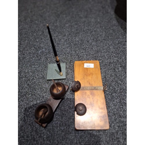 967 - Vintage/Retro Treen x3 To Include Tie Press, Cruet Set and  a Pen Stand