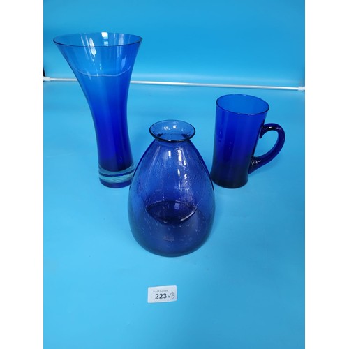 223 - Set of Retro Blue Glass Vases x3