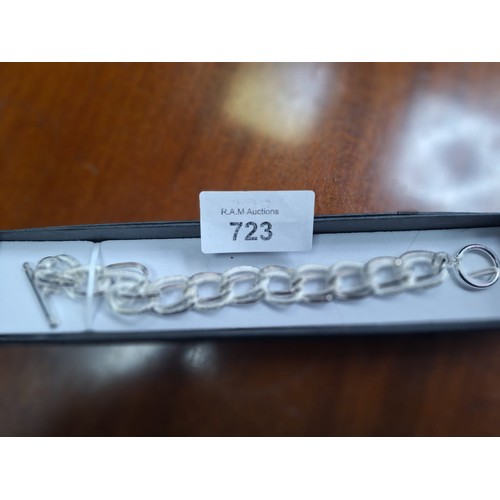 723 - Heavy 925 Silver 2 Toned Bracelet