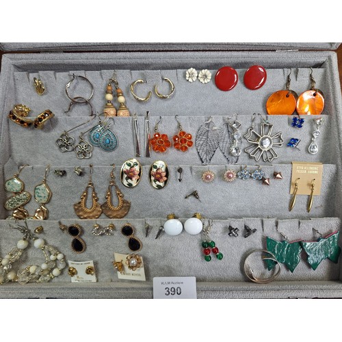 390 - Huge Amount of Fashion and Vintage Earrings