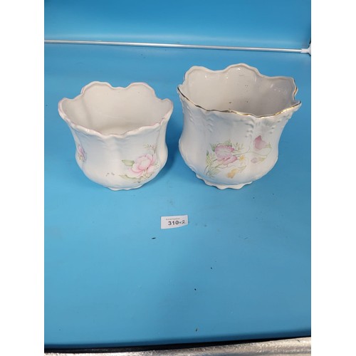 310 - Retro Planters With a Petal/Wavey Edge x2