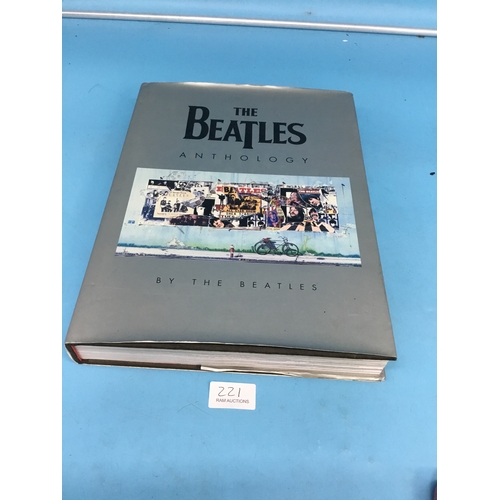 Lot 221       