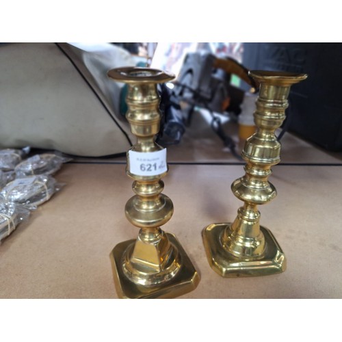 621 - Vintage/Antique Brass Candlesticks x2 9