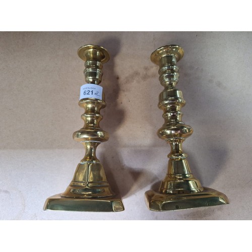 621 - Vintage/Antique Brass Candlesticks x2 9