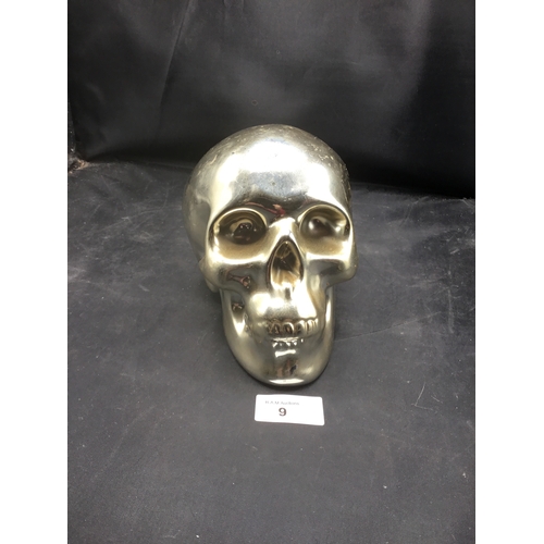 9 - Skulls Head Money Box