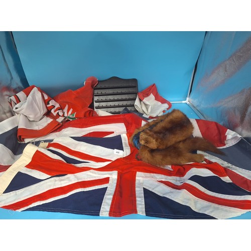 490 - Genuine Beaver Kneck Stole, England and Great Britain Flags Some Are Old, Merry Christmas Banner and... 