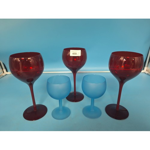 459 - Red and Blue Coloured Glasses x5, a Vase and a Pear