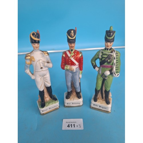 411 - Vintage Ceramic Soldiers x3