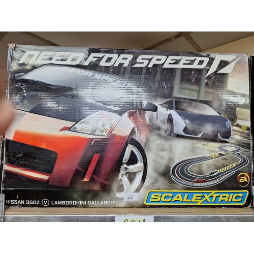 670 - Complete Scalextric Set Nissan 350Z and Lamborghini