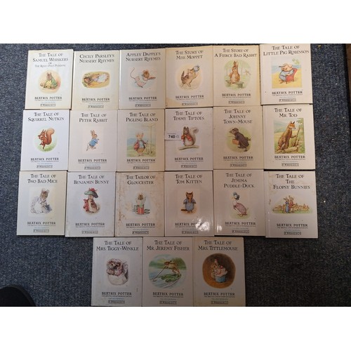 740 - 21 Beatrix Potter F Warne and Co Books