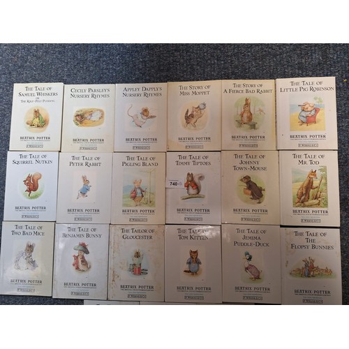 740 - 21 Beatrix Potter F Warne and Co Books