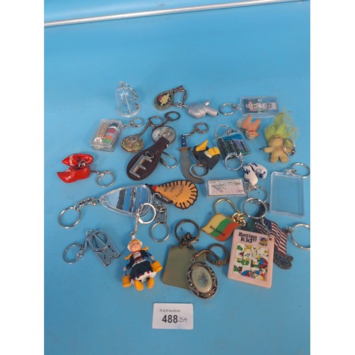 488 - Vintage, Retro and Modern Round The World Keyrings x25+