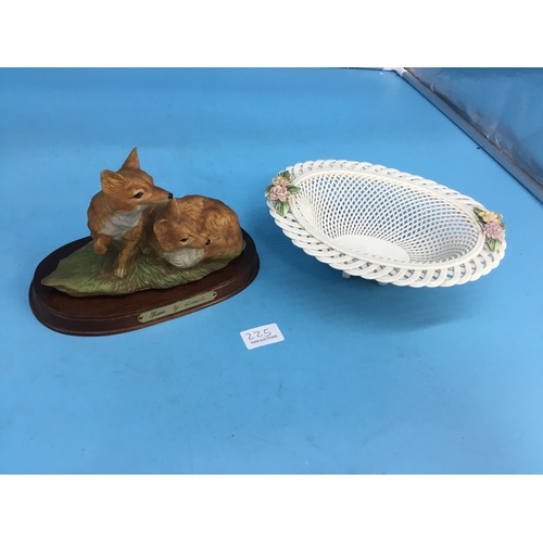 225 - Leonardo Foxes and a Vintage Handmade Weave Lattice Basket Bowl