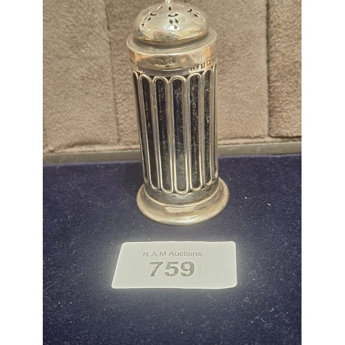 759 - 925 Silver Hallmarked Pepper Pot With Blue Liner