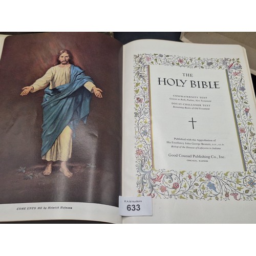 633 - Boxer As New Holy Bible 1950's USA Made (pages not touched)