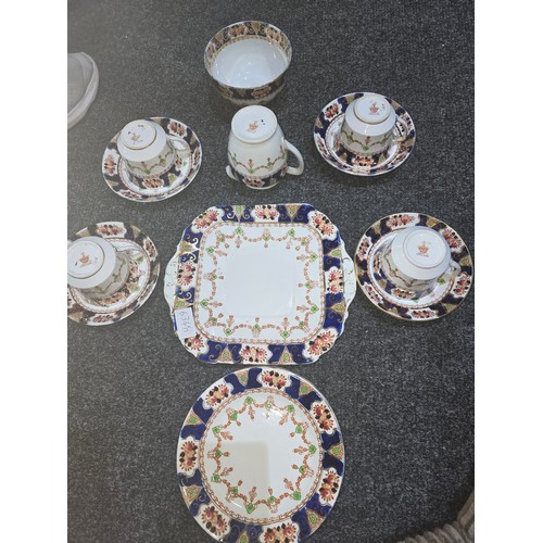 634 - Crown Derby Style English Marked Part Tea Set To Include Trios x4, Cake Plate, Milk Jug and Sugar Bo... 