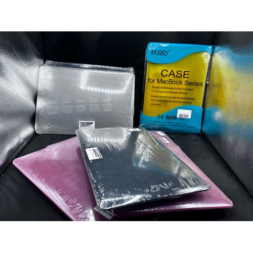 211 - New Macbook Air/Laptop Protective Cases x7