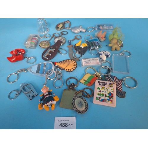 488 - Vintage, Retro and Modern Round The World Keyrings x25+