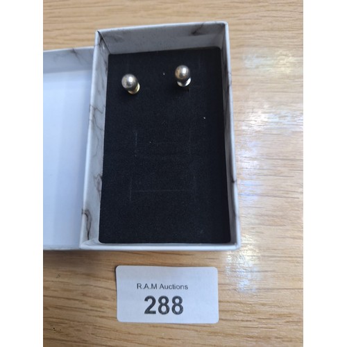 288 - 925 Silver Pearl Earrings