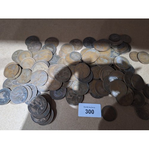 300 - Huge Amount of Antique/Vintage Coins To Include 1d and 1/2d