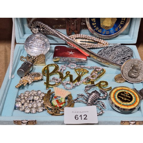 612 - Pad of Various Collectables To Include Vivienne Westwood, Lighter, Knife, Brooches, Badge Etc