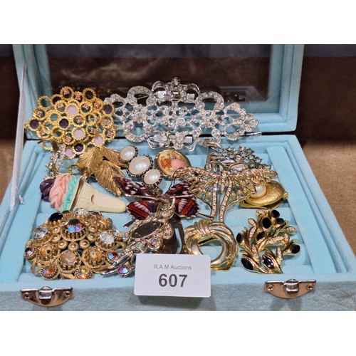 607 - Pad of Fashion and Vintage Brooches, Pins and Clips (pad not included)