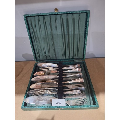 492 - Vintage EPNS Cased Knives and Forks